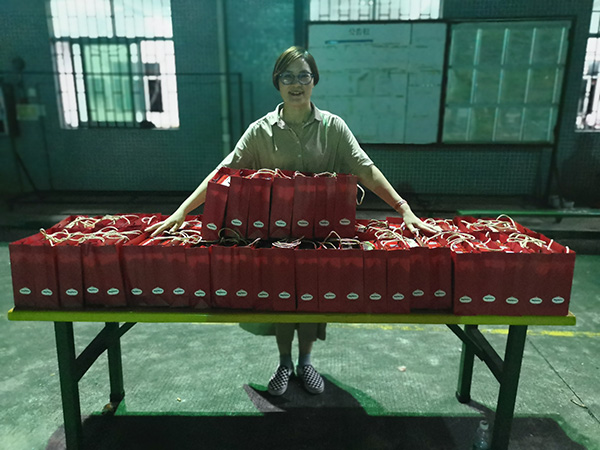 宠物衣服|宠物用品生产厂家|趣逗派宠物用品|东莞市琪美实业有限公司